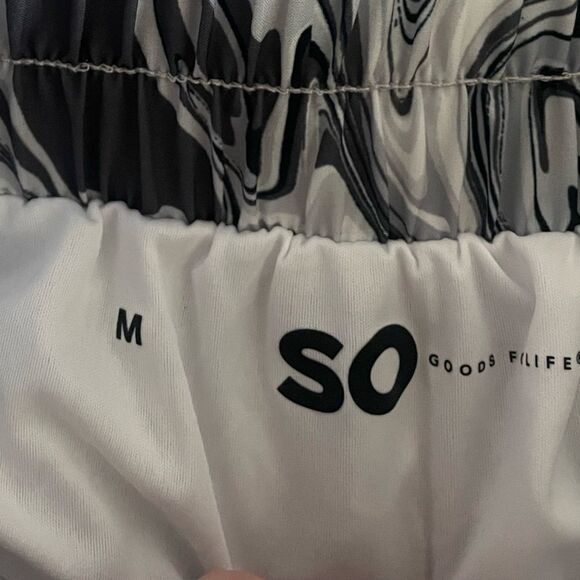 NWT SO Size Medium Shortie High Rise The Sporty Short Swirl of grays and white - Picture 5 of 7